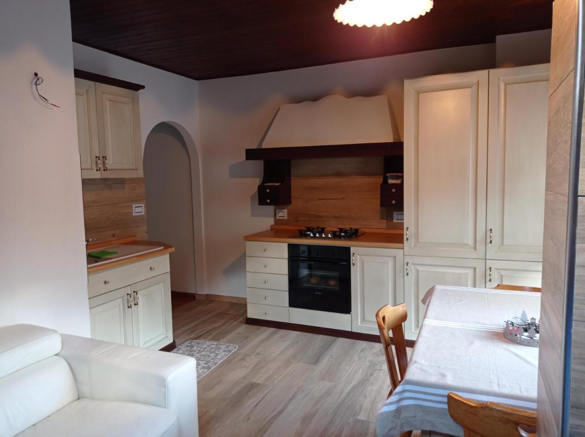 La Mansarda Di Sabina. Apartment Fiera Di Primiero Luaran gambar